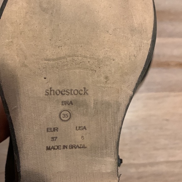 𝅺Shoestock ankle black leather boot with buckle and zipper  size 6 gently used. - Picture 14 of 15